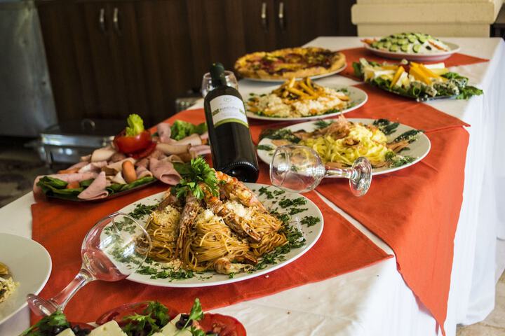 Dining 94 of 228