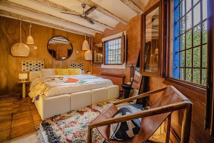 Room 5 of 47