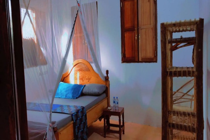 Room 16 of 25