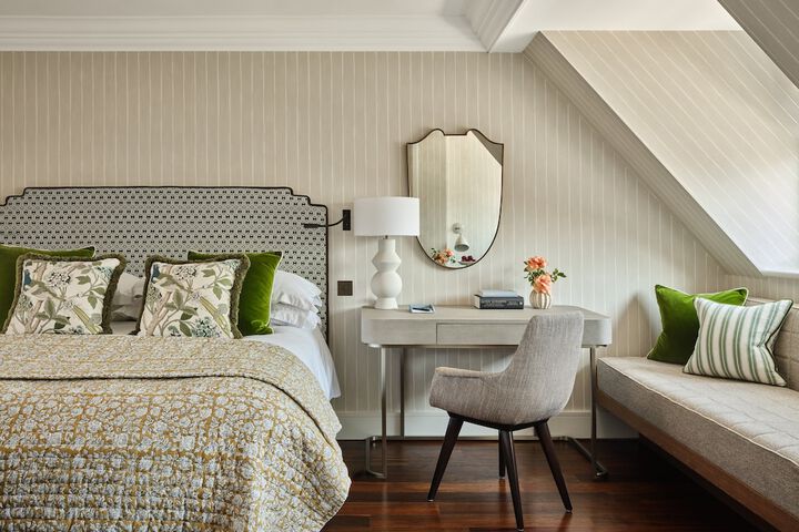 Room 47 of 54