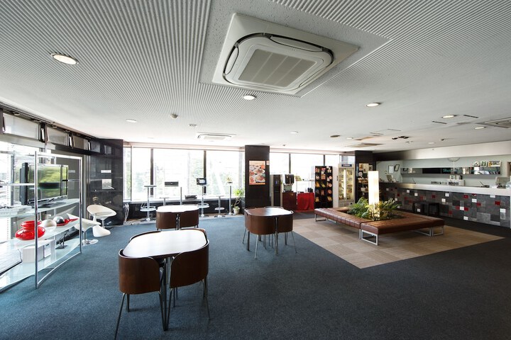 Hotel Lobby