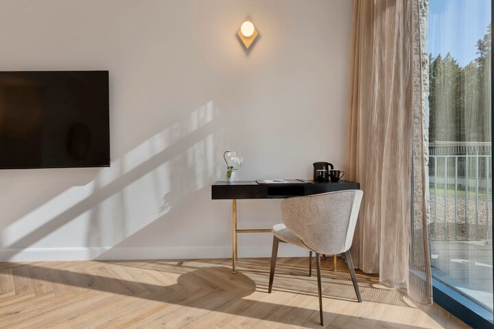 Room 18 of 46