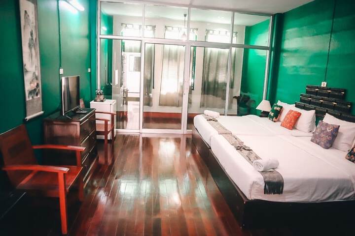 Room 20 of 90