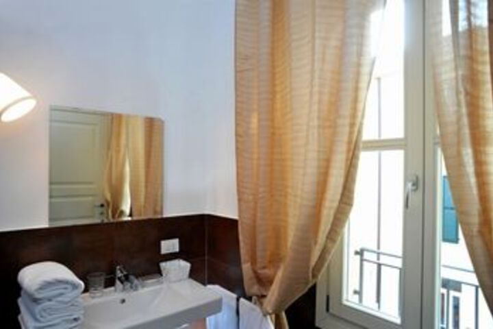 Room 3 of 59