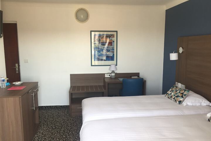 Room 20 of 87