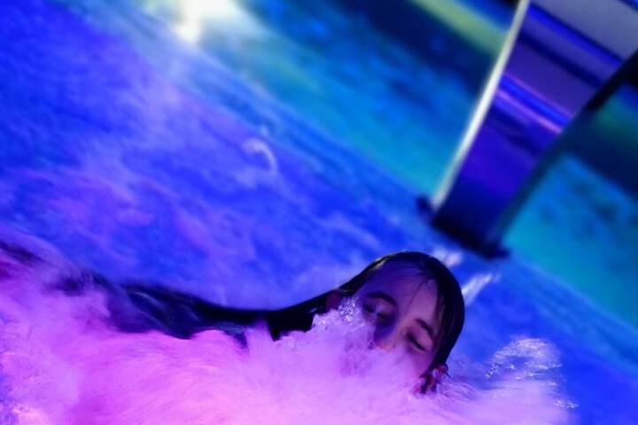 Pool 39 of 74
