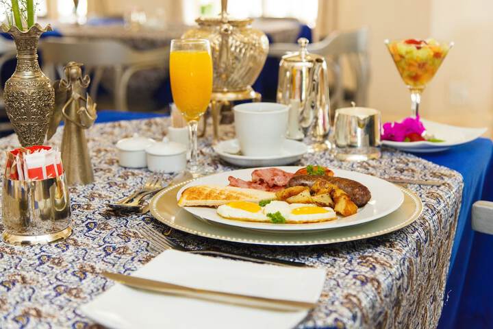 Breakfast area