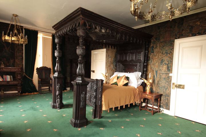 Room 2 of 46