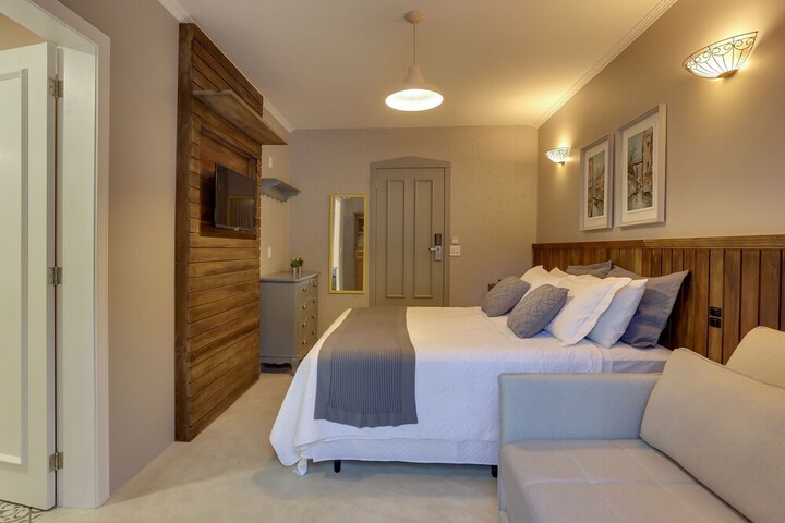 Room 21 of 54