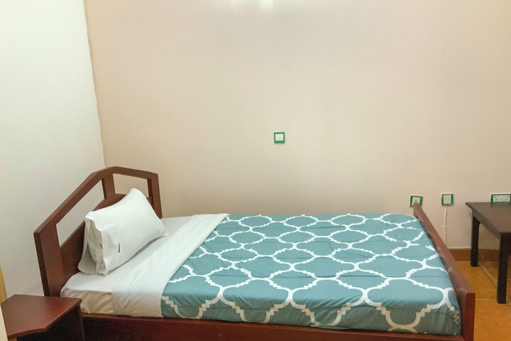 Room 28 of 226