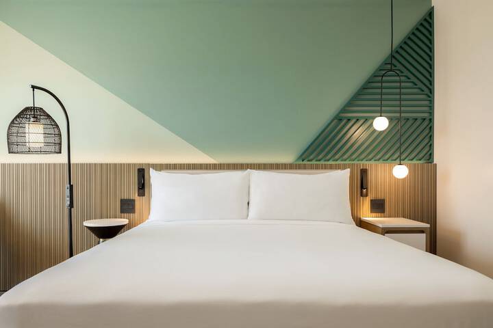 Room 19 of 63