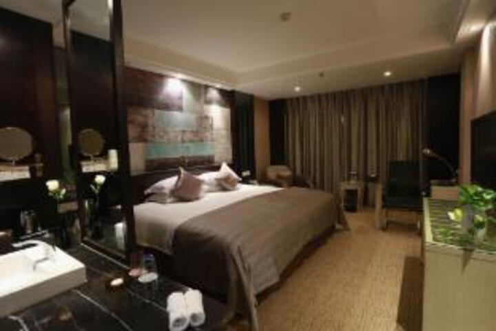 Room 21 of 23