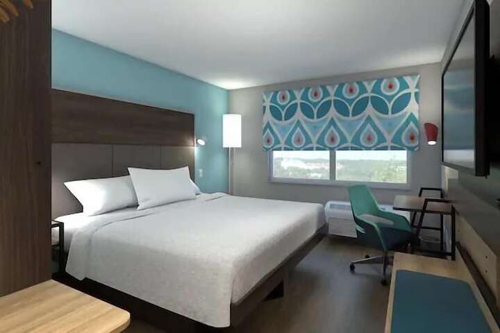 1 King Bed (9 of 14)