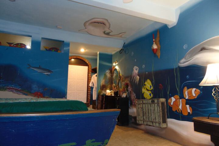 Room 180 of 413