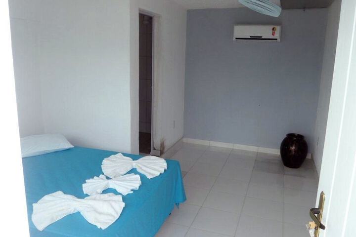Room 6 of 72