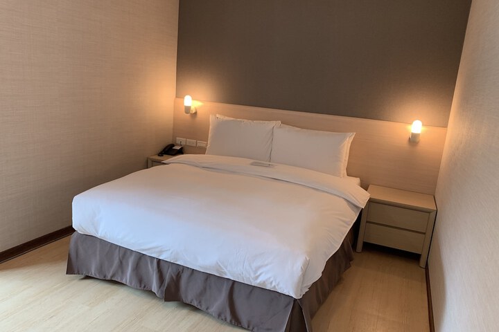 Room 12 of 31