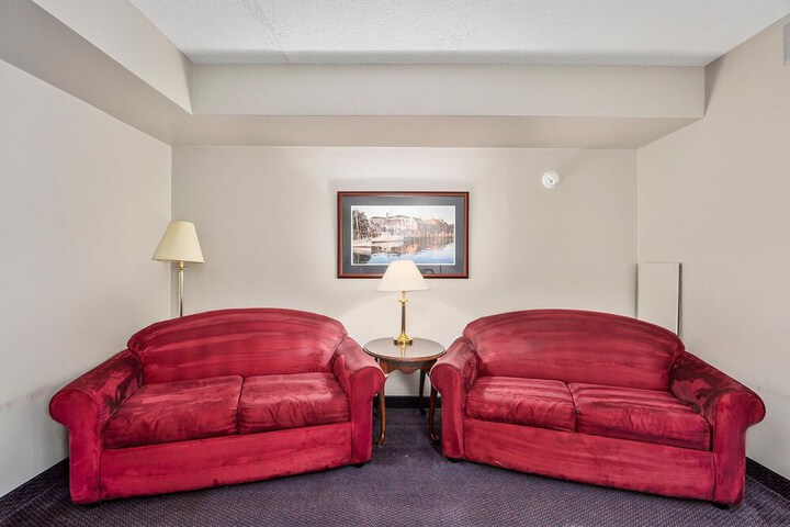 Room 9 of 22