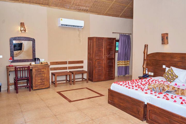 Room 4 of 26