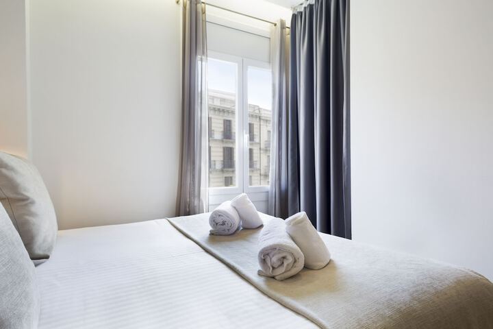 Room 2 of 34