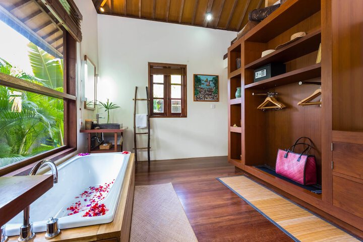 Bathroom Interior Photo