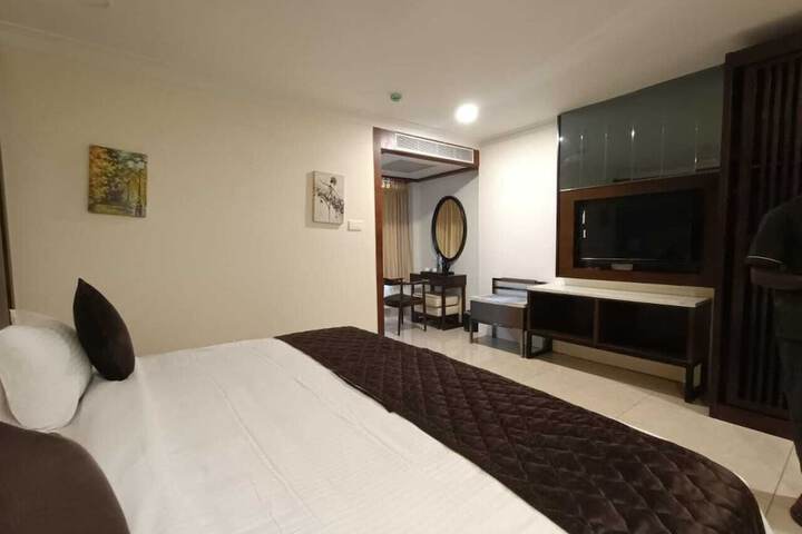 Room 3 of 14