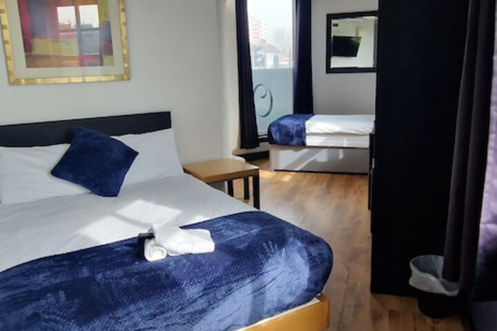 Room 5 of 23