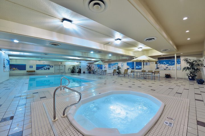 Pool 35 of 52