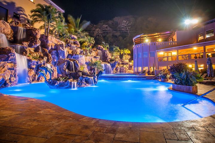Pool 36 of 66