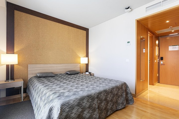 Room 11 of 55