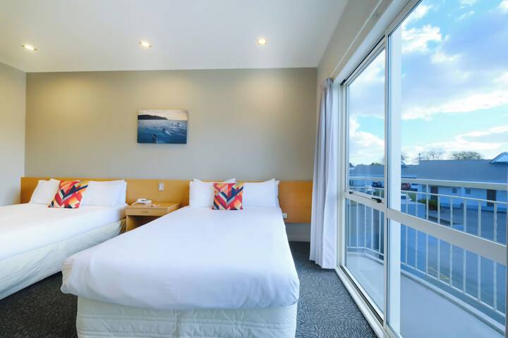 Room 29 of 73