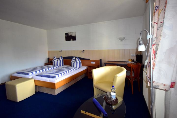 Room 7 of 50