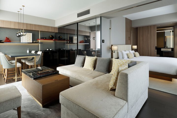 Room 22 of 68