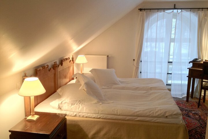 Room 35 of 91
