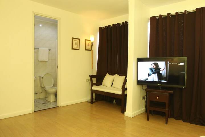 Room 50 of 77