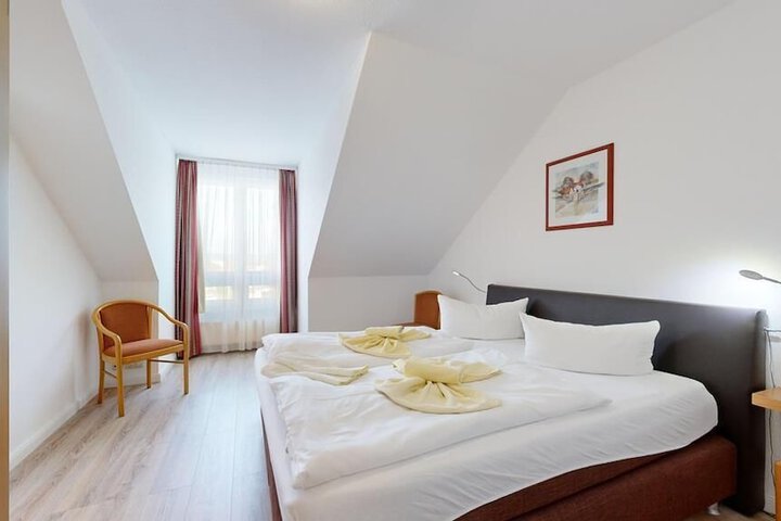 Room 6 of 29