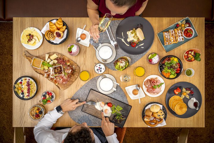 Breakfast/Coffee Service 89 of 124