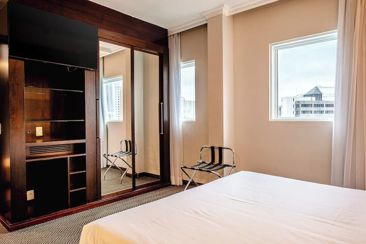 Room 50 of 240