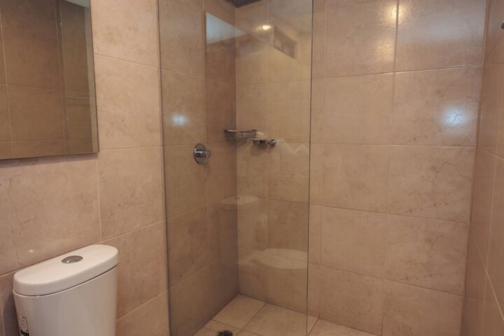 Room 75 of 102