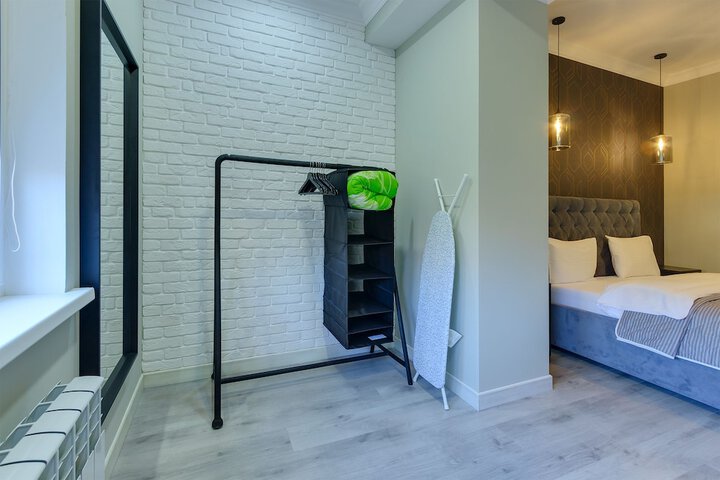Room 26 of 146
