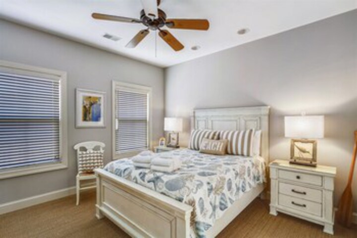 Room 17 of 25