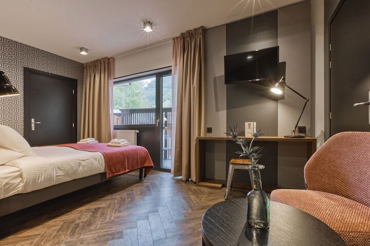 Room 55 of 191
