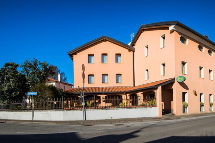 Hotel 43 of 46