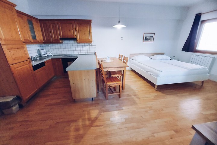 Room 14 of 188
