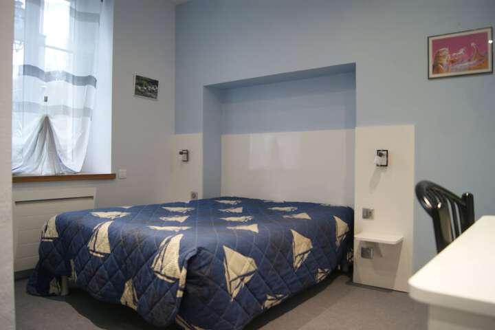 Room 4 of 24