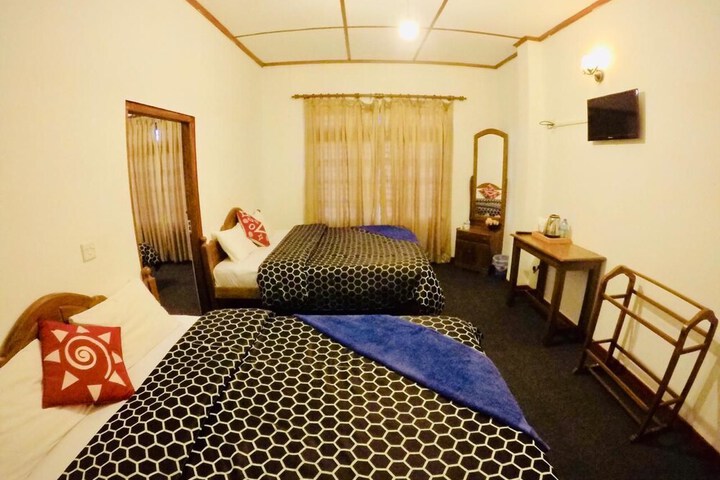 Room 13 of 119