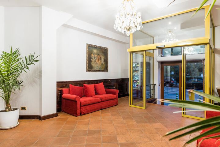 Guest Lobby