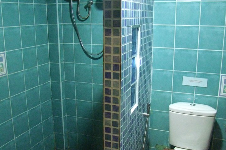 Room 70 of 83