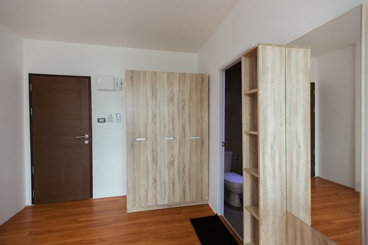 Room 37 of 52