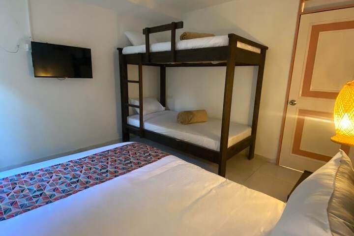 Room 10 of 36