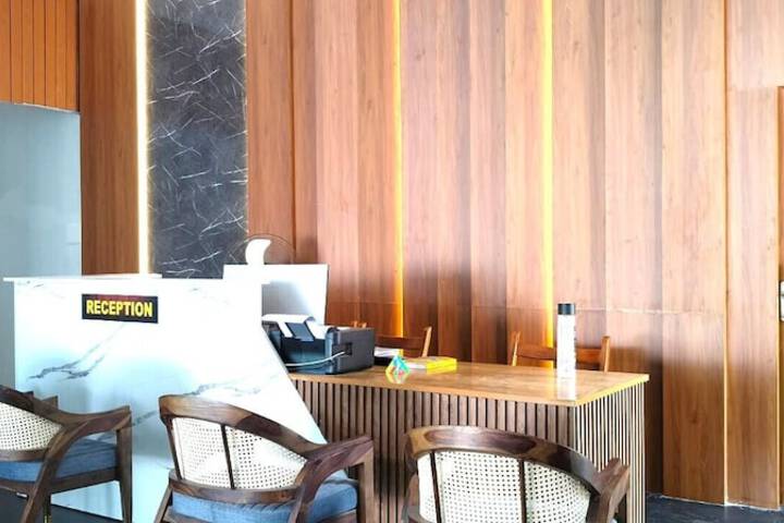 Hotel Interior 13 of 117